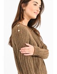 Raglan sweater with shoulder buttons