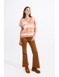 Sleeveless V-neck sweater