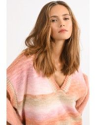 Sleeveless V-neck sweater