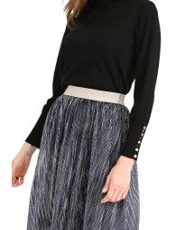 Long pleated skirt