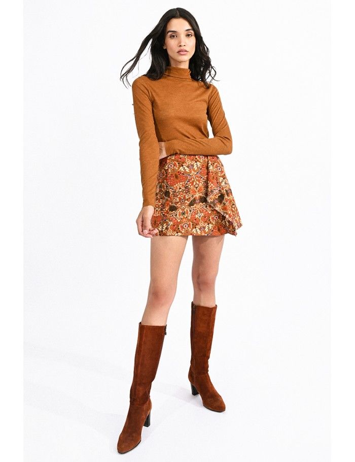 Mini asymetric skirt
