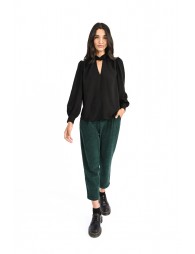 Top with puffed sleeves