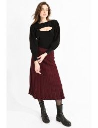 Long pleated skirt