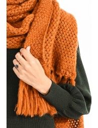 Fringed scarf