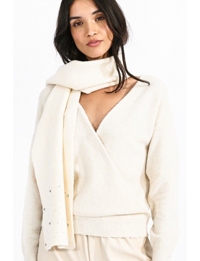 Fine knit scarf