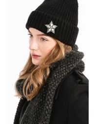 Star knit beanie