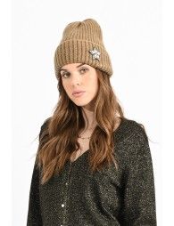 Star knit beanie