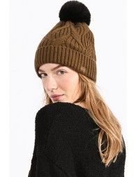 Pompon beanie and twists