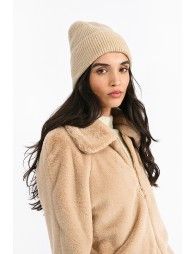 Ribbed knit hat