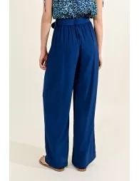 Wide-leg pants with crinkle effect