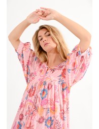 Loose-fitting floral dress
