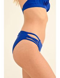 Braguita de bikini lisa, con detalles en los laterales 