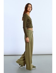 Short fitted cardigan