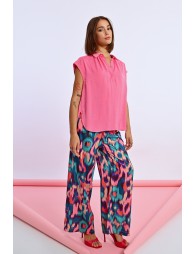 Top de manga corta con cuello camisero