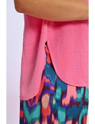 Top de manga corta con cuello camisero