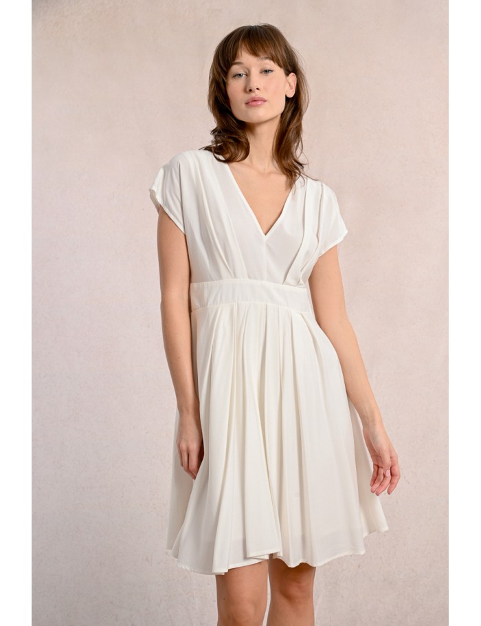 Robe courte plissée