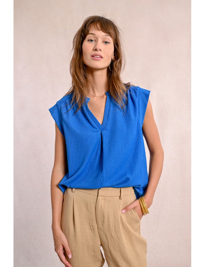 Sleeveless top