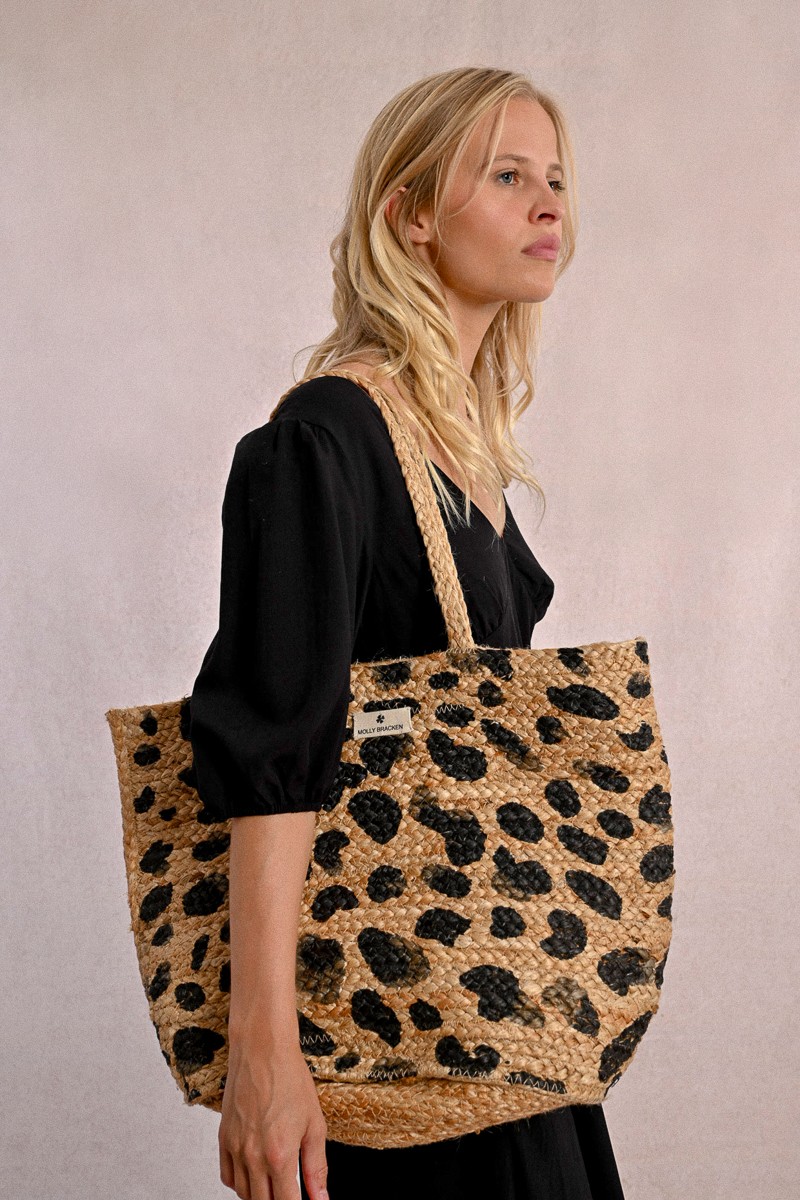 Molly Straw Clutch