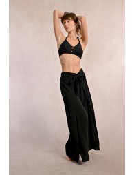 Flowing pants, tie belt