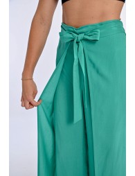 Flowing pants, tie belt