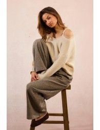 Pull en maille, épaules dégagées