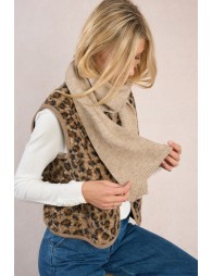Knitted scarf