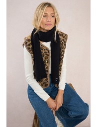 Knitted scarf