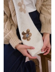 Scarf with flowers and sequins
