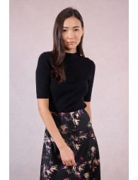 Ribbed short-sleeved sweater