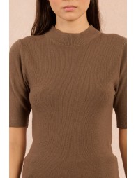 Pull côtelé à manches courtes