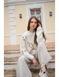Pull en maille et fleurs sequins