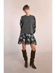Pull sans manches, ouvert dans le dos