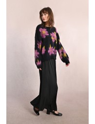 Pull fleuri en maille brossée