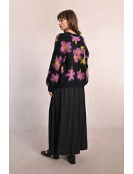 Pull fleuri en maille brossée