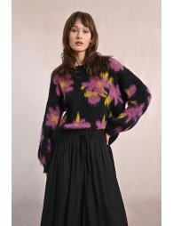 Pull fleuri en maille brossée