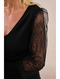 Robe courte en maille et dentelle