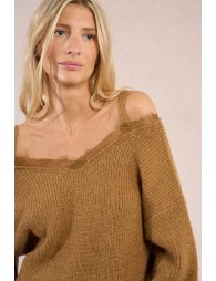 Pull en maille, épaules dégagées