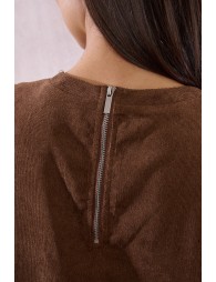 Robe droite, manche gigot
