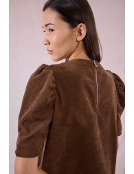 Robe droite, manche gigot