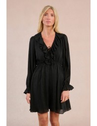 Robe courte, encolure volantée