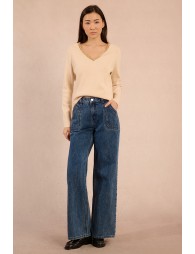 Sweater with iridescent collar trim