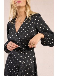 Robe courte, portefeuille à pois