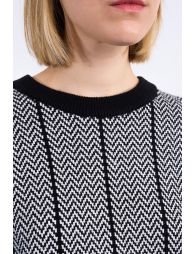 Pull court effet jacquard