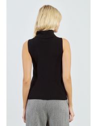 Thin sleeveless turtleneck