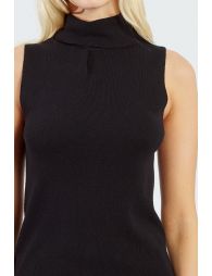 Thin sleeveless turtleneck