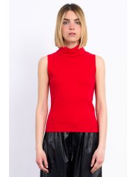 Thin sleeveless turtleneck