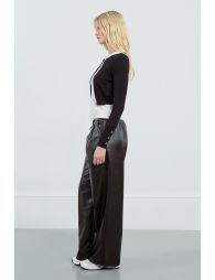Lightweight cardigan with chain