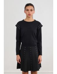 Sweater with shoulder pads