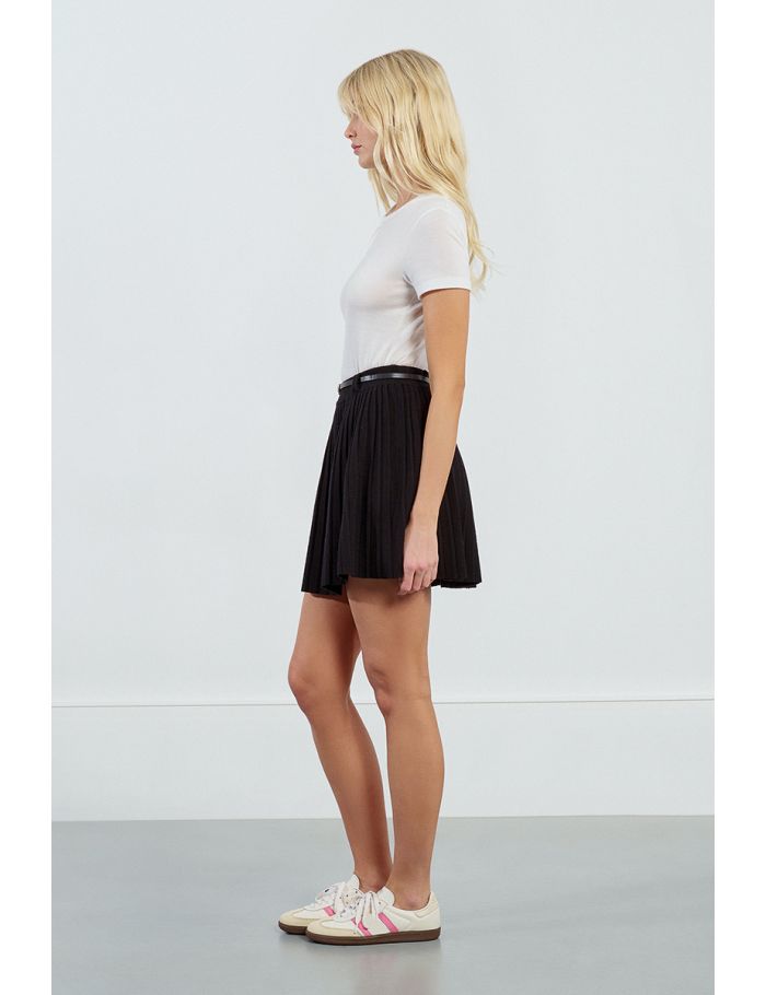 Pleated mini skirt with belt