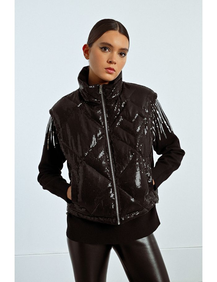 Sleeveless down jacket with sequins